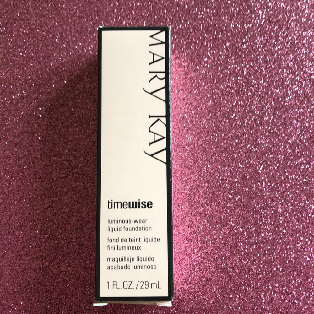Timewise Luminous-wear Beige 4 Mary Kay